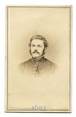 Soldat de la guerre civile CDV avec timbre fiscal 1865. Troy, Pa